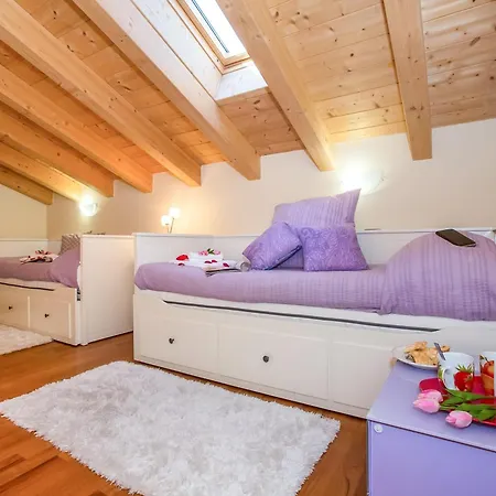 Lägenhet Ulivi Apt.7 *